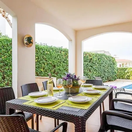 Villa Joaquina - Puerto De Addaia *